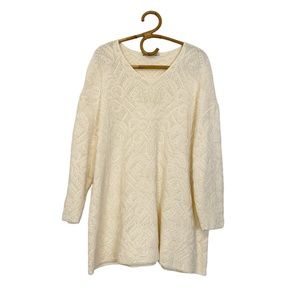 Vintage | Oversized Cream Long‎ Knit Sweater